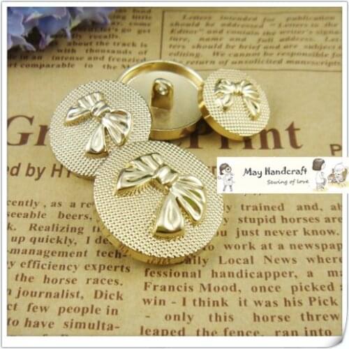Wholesale,30Pcs/Lot,3 Sizes Beatiful Gold Butterfly Button Round Metal Buttons for Overcoat/Sweater Shank Button Mixed Buckle