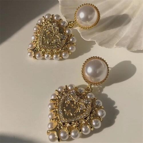 2021 Vintage Baroque Pearl Big Love Heart Drop Earrings Gold Color Metal Geometric For Women Girls Party Travel Jewelry