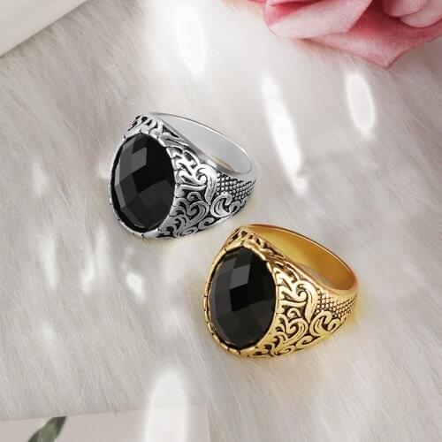 Fashion Luxury Gold Plated Men Ring Relief Sculpture Pattern Oval Black Stone Ring Classic Men Popular Party Anniversary Jewelry