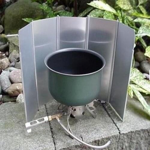 Coghlans Anti-Wind Camping Stove Windscreen Made of Aluminum Foldable windbreaker 25.4 x 9.5 x 2.5cm