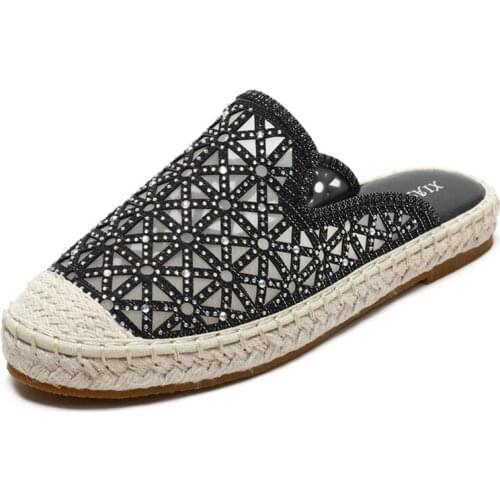 Summer Baotou sandals of 2021 new style with slip-on shoes are light and leisure fishers' shoes made of water drill and grass