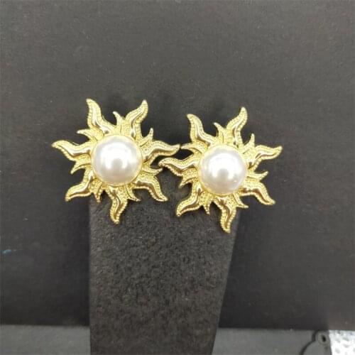 Japan and South Korea cold wind restoring ancient ways joker fashion alloy wheels stud earrings earrings female