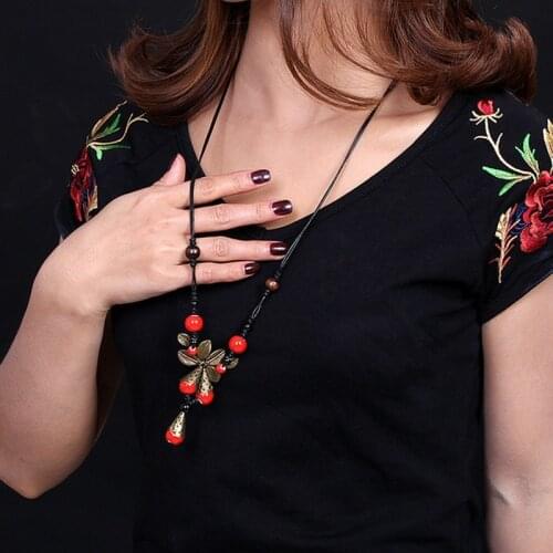 Chinese traditional butterlfy &leaf ceramic necklace yellow, handmade braided ethnic ceramic jewelry vintage pendants necklace