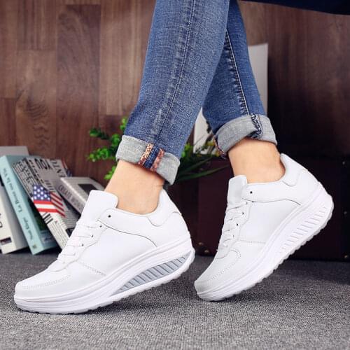 Women Shake Shoes Cushioned Chunky Sneakers Fly Weaving Athletic Shoes Leisure Sports Footwear
