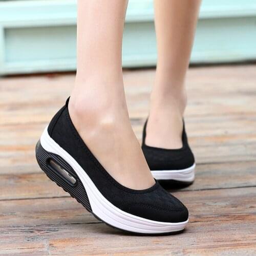 Summer Shoes Women Slip On Casual Shoes Thick Heel Flat Heel Single Mesh 2020 New Comfortable Fashion Free Shipping