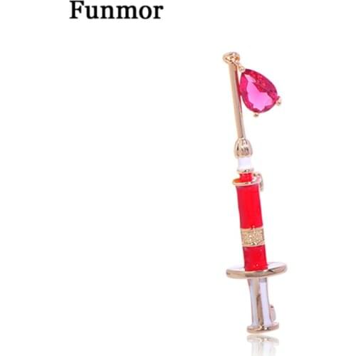 Funmor Realistic Syringe Enamel Pins Crystal Brooches Women Doctor Work Banquet Gathering Accessories Sweater Suit Bijoux Gifts