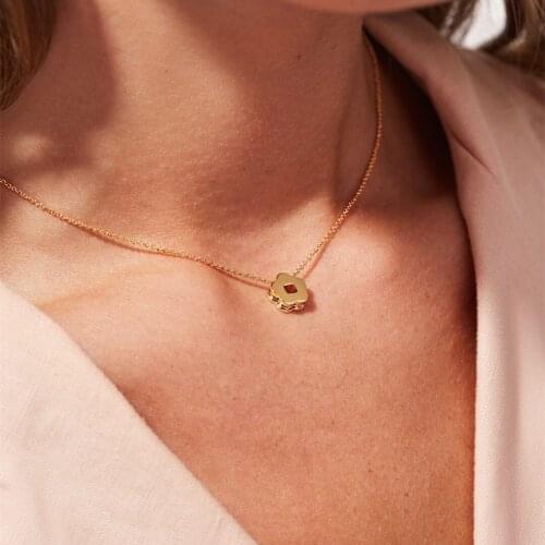 2021 new Necklace Flower element Round Circle Pendant Necklace for Women Fashion Clavicle Chain Statement Necklace