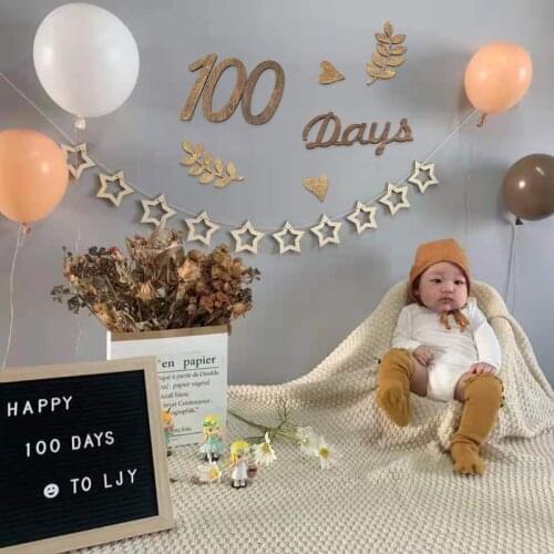 J60B 18 Pcs/Set Baby Milestone Cards Newborn Photography Props Numbers Engraved Cutouts Days Months Wooden Chips Commemorative
