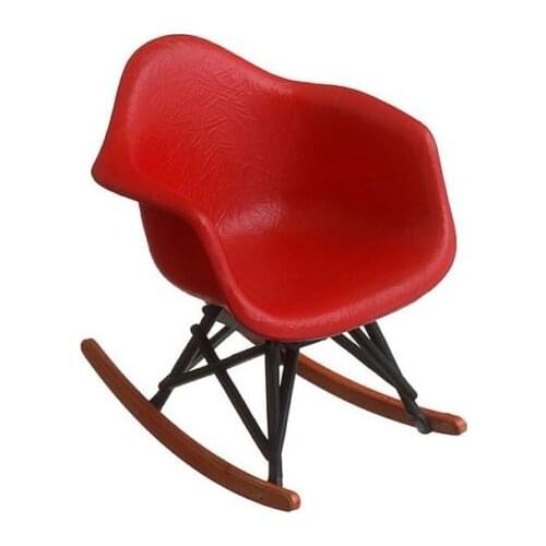Miniatura sedia fauteuil à bascule Miniature design Schaukelstuhl dondolo rosso