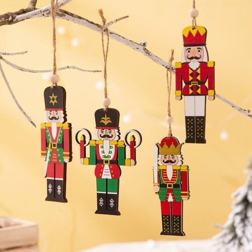 2020 New Christmas Ornaments Wooden Walnut Soldiers Ornaments Creative Cartoon Christmas Tree Decoration Pendant Scene Layout