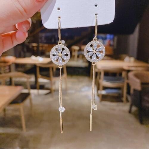 Elegant Super Flash Crystal Hoop Earrings Temperament Exquisite Flower Eardrop Japan And South Korea Tassel Long Earrings