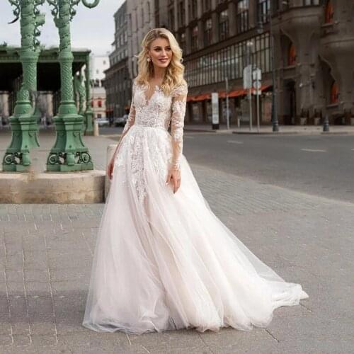 Long Sleeves Wedding Dresses Boho V neck Lace Appliques Beach Ivory Bridal Gowns Bohemian Princess Puffy Robe Vestido De Noiva
