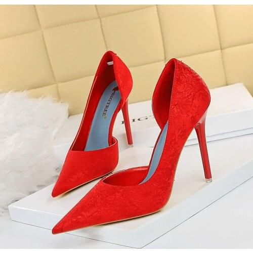 Fashion sexy show thin side hollow out the stiletto heel on shallow mouth pointed ultra-high documentary shoes