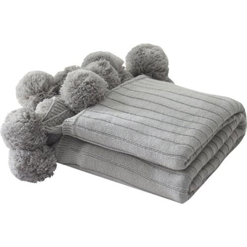 Ioneholds Cotton Throws On The Sofa