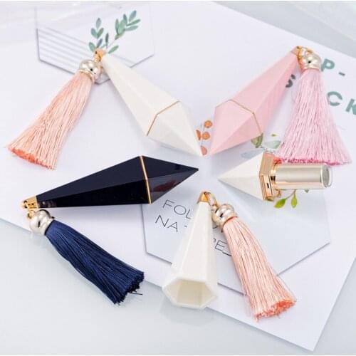 1pcs Empty Lipstick Tube Plastic Lip Balm Containers DIY Beauty Tool Refillable Sample Bottle Refillable Lip Balm With Tassel