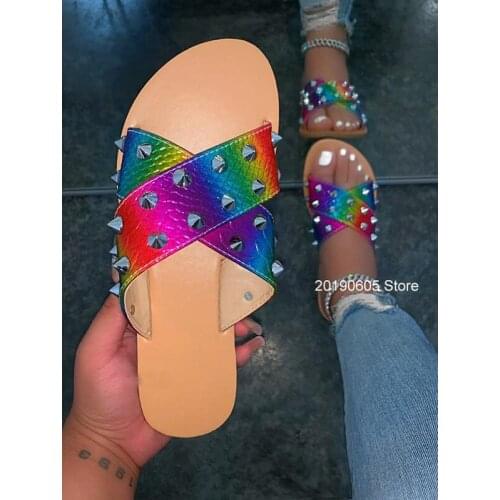 2021 Summer New Womens Sandals Flat Slippers Fashion Rivet Open Toe Outdoor Beach Womens Shoes Plus Size 43