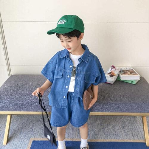 Boys denim short-sleeved suit 2021 new Korean style handsome small and medium-sized childrens lapel shirt shorts two-piece suit