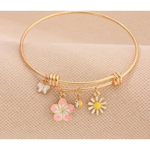 2020 Wholesale European and American Cross-border Jewelry New Small Fresh Butterfly Flower Bracelet Simple Circle Bracelet