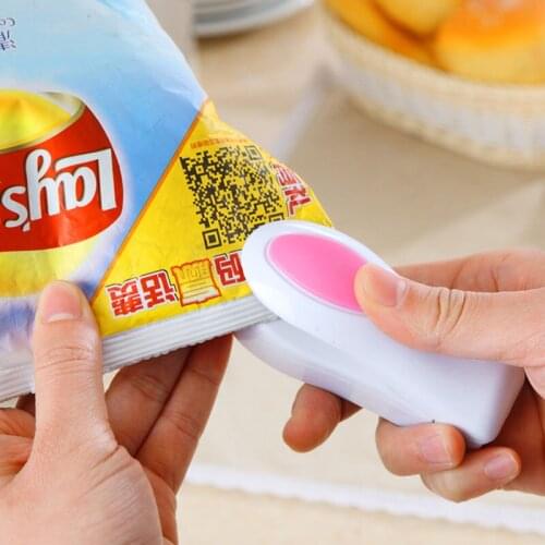 Portable Mini Sealer Home Heat Bag Plastic Food Snacks Bag Sealing Machine Food Packaging Kitchen Store Storage Bag Clips 5z