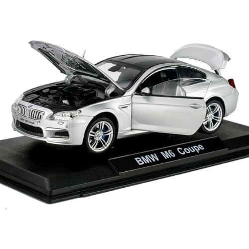 1/24 High-Quality Static Model Car DieCasts With Base #24013 Famous Collective Level 4 Openable Doors