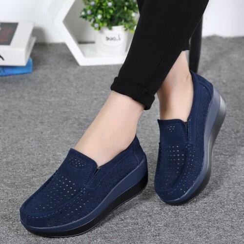 Spring Women Shoes Platform Flats Sneakers Women Suede Leather Women Casual Shoes Slip On Flats Heels Creepers Moccasins Unise