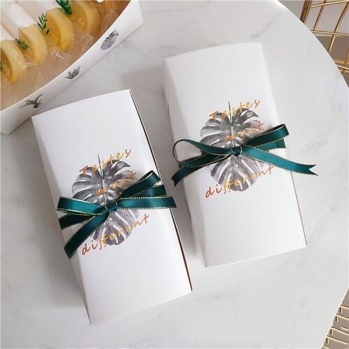 10pcs/lot Kawaii Leaf Pattern Gift Bags Kraft Paper Favor Box Wedding Party Favour Gift Candy Boxes Biscute Packaging Boxes Dec