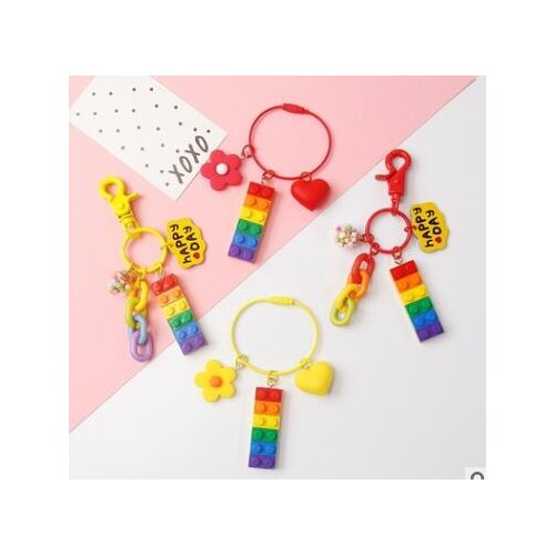 20pcs/Lot building block pendant pvc plastic brelok assassins creed origins key charms for bags keychain mercedes