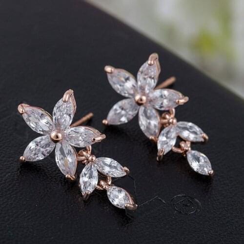 Manxiuni Marquise Cut Flower Zirconia Crystal Long Stud Earrings for Women Shiny Leaf CZ Stone Bridal Wedding Jewelry