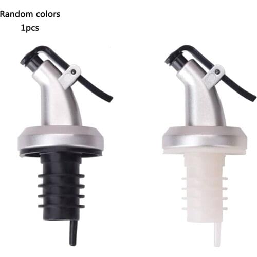 Oil Bottle Stopper Sprayer Liquor Dispenser Wine Pourers Flip Top Beer Bottle Cap Stopper Leak Proof Pourer Kitchen Color Random