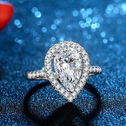 Luxury Drop Shape Crystal Pear Shape Shiny AAAA Large Zircon Womens Engagement Ring Exquisite Bridal Jewelry Birthday Gift