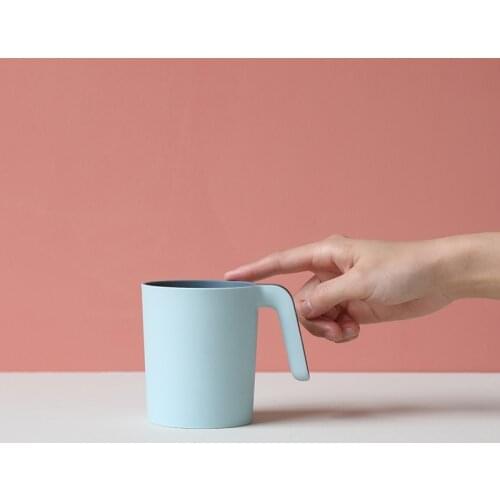 Household Two-color Mouthwash Cup with Handle Couple‘s Plastic Toothbrush Cup Childrens Cute Tooth Mug Mouth Cup Milk Water Cup