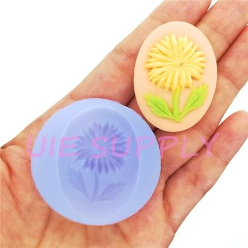 CYL231U Fancy Flowers Cameo Silicone Mold Chocolate Candy Fondant Cake Decoration Resin Art Soap Clay Aromatherap 38.8mm x 29mm