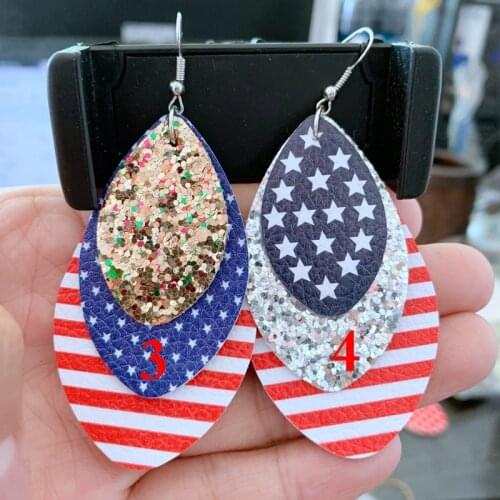 Three Layer 4th of July Flag Print Teardrop Earrings Glitter Stripe Stacked Faux Leather Earrings Lightweight Leaf Drop Earrings