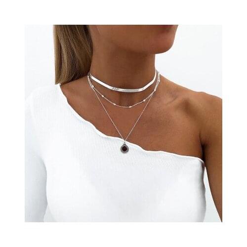 High Quality Bohemian Round Butterfly Moon Pendant Necklace Collar for Women Multi-layer Beach Party Necklace Jewelry 2020 INS