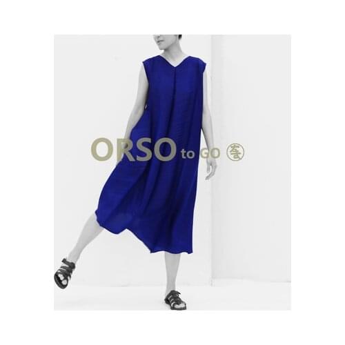 HOT SELLING Big plait fold loose dress with sleevesless v-neck solid dress IN STOCK
