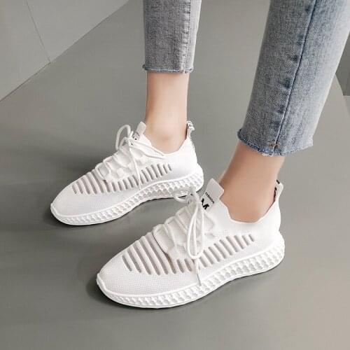 Hot Women Casual Shoes Fashion Breathable Walking Mesh Lace Up Flat Shoes Sneakers Women Yellow Vulcanized Shoes Tenis Feminino