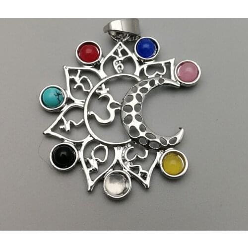 Natural Gem Stone 7 Chakra Healing Reiki Chakra Meditating Figure Moon Pendant Charm Beads 12pcs Free Shipping