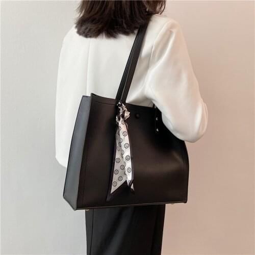 High-quality Casual Ladies Large-capacity Messenger Tote Bag2021Summer New Silk Scarf One-shoulder Female Bag Korean Student Bag