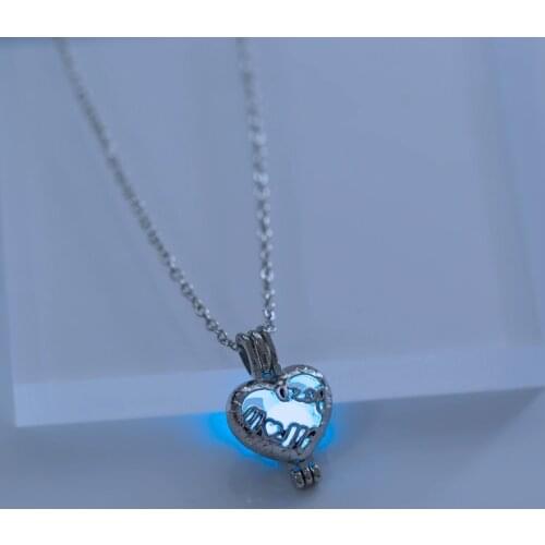 2019 fashion Heart Luminous Pendant Necklace Glowing in the Dark Hollow Luminous Pendant Necklace Jewelry Halloween Gifts