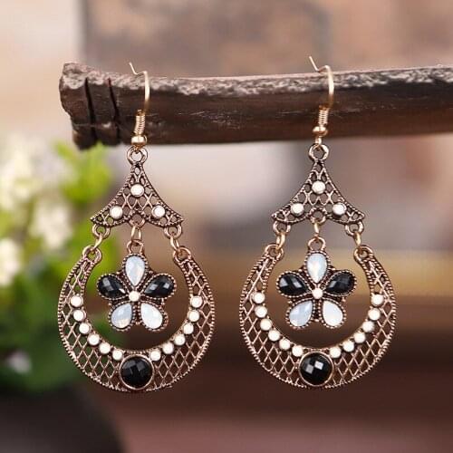 New Retro Pink Flower Earrings For Women Boho Crystal Hollow Summer Earrings Indian Jewelry Wholesale Earring