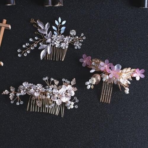 Bridal Handmade Hairbrush Photo Studio Wedding Wear Accessories Leaf Flowers Hair Clips Headdress Wholesale