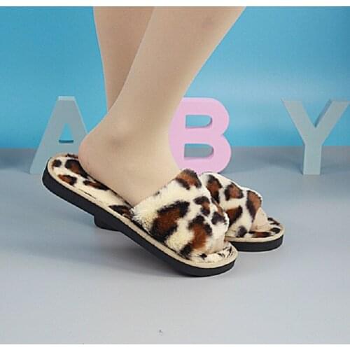 Girl Slippers Winter Leopard Short Plush Slippers Ladies Indoor Home Shoes Teen Fake Rabbit Fur Furry Slippers Plush Slippers