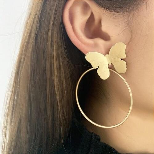 KOMi Punk Zinc Alloy Hot Selling Rock Exaggerated Circle Butterfly Earrings For Women Wedding Party Jewelry Gift B10405