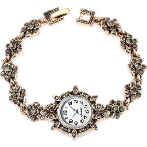 Women Bracelet Watches Fashion Vintage Rhinestone Flower Charm Round Dial Analog Quartz Bracelet Watch Female Simple Chain Clock