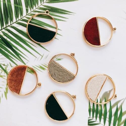 DIY Jewelry Findings Hollow Out Round Alloy Wool Felt Charms 30pcs 28*31mm Fashion Earring Necklace Pendants Garment Ornaments