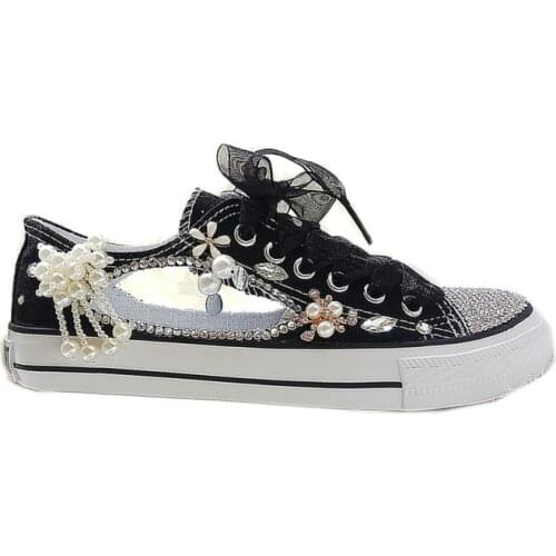 Low cut canvas shoes womens diamond hollow flat casual shoes breathable 2019 autumn hole crystal womens shoes large size