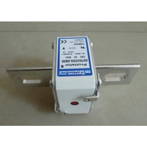 Fuses: A069UD33LI450 690VAC URD 450A Y302172 / A070UD33LI500 K300228 / A070UD33LI550 L300229 / A070UD33LI630 M300230 aR