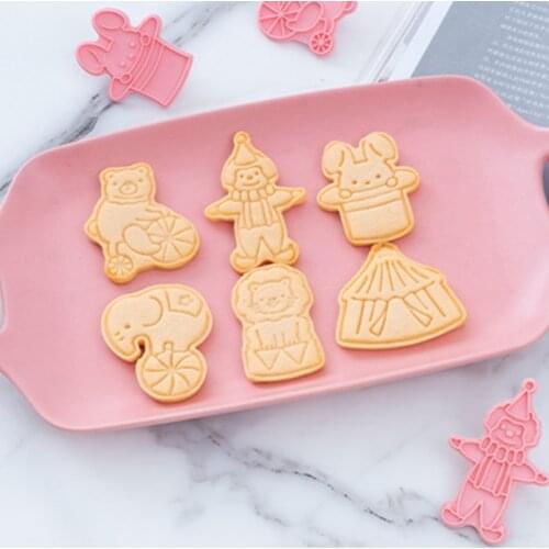 6Pcs Circus Animal Cookie Cutters Fondant Cutters Plunger Cookie Stamps, Rabbit M17D