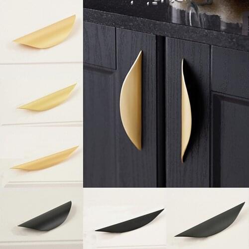 1Pcs Kitchen Door Handle Wardrobe Wardrobe Drawer Knob Hardware Black Gold Leaf Crescent Shape Home Decoration