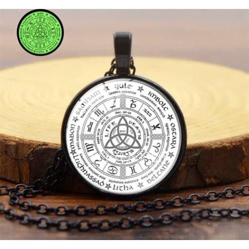 Faashion Glass Dome Celtic Wheel Pattern Luminous Pendant Necklace Women Girl Fashion Glow In The Dark Necklace Jewelry Gifts